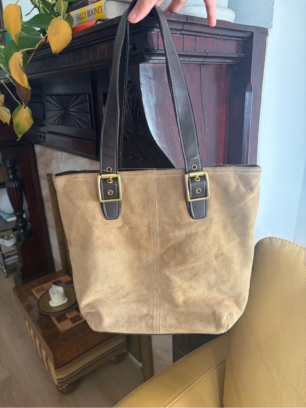 Vintage Coach 9579 Hampton Crème Suede Tote with leather trim & brass hardware